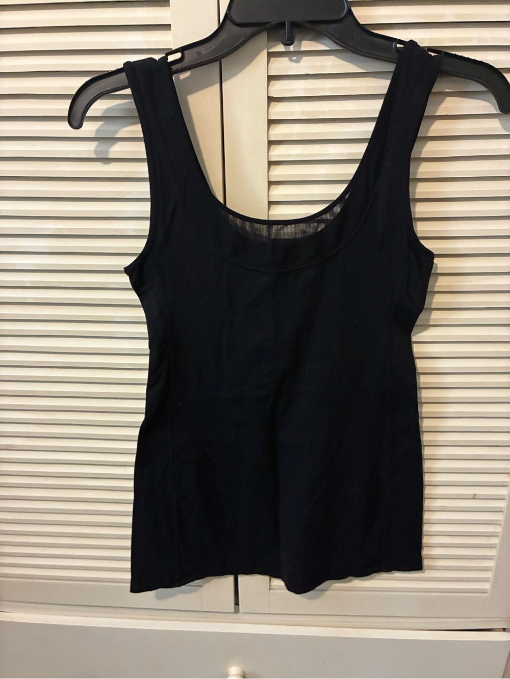 lululemon athletica Black Scoop Neck Tank